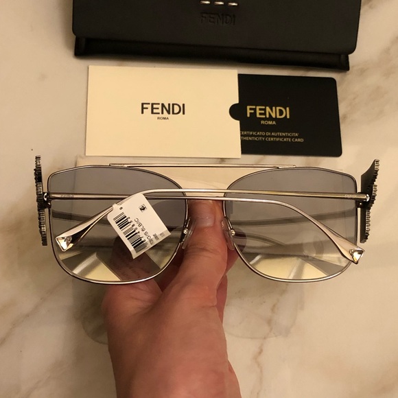 🔥NEW FENDI SWAROVSKI CRYSTAL SUNGLASSES 🔥 - Picture 13 of 16